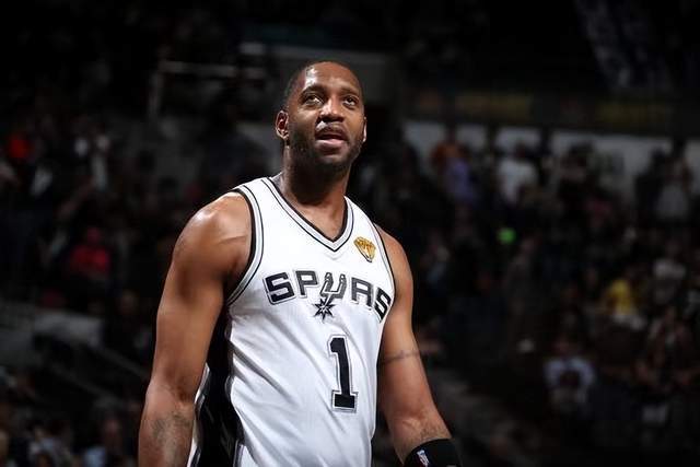拼命三郎！NBA常规赛最佳拼搏奖：黄蜂前锋迪亚巴特！