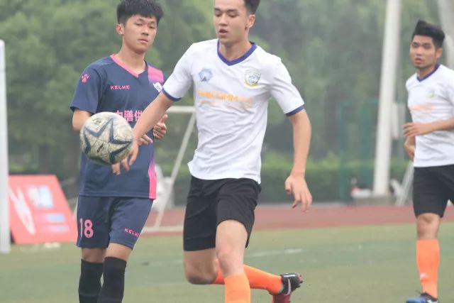 CBA夏联-刘颜诚23+7广州大胜江苏 闫实16分